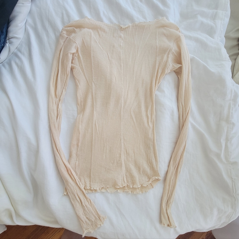 BASERANGE scalloped seam tee NO OFFERS